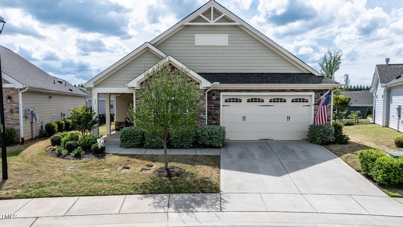 37 Blue Spruce Cir, Clayton, NC 27527