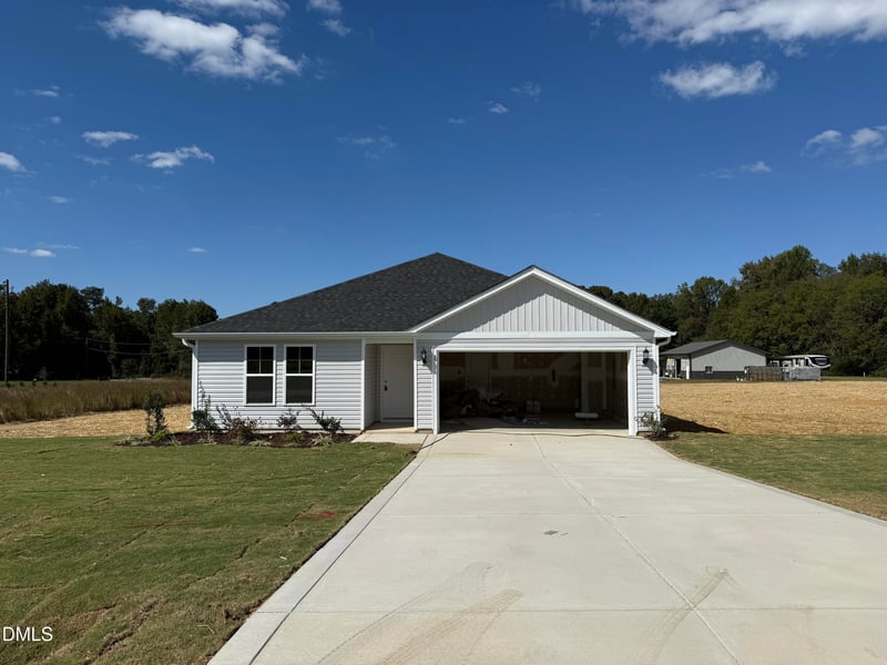 37 Boston River Dr, Dunn, NC 28334
