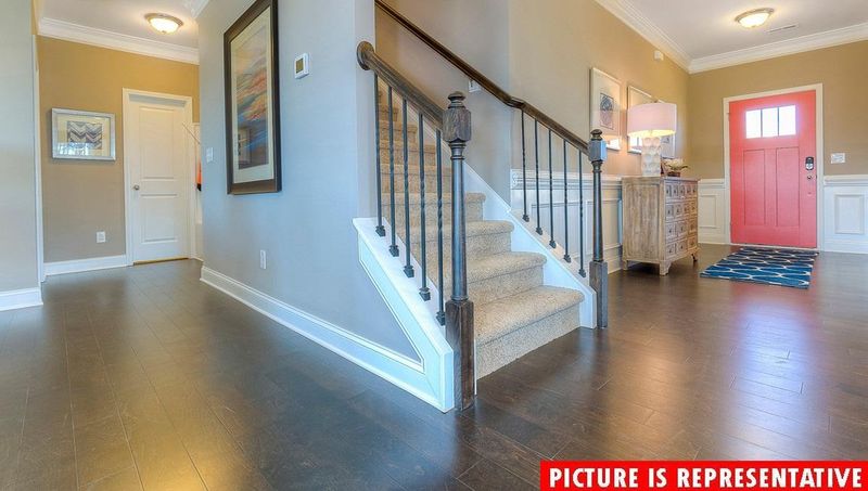 37 W Calvert Ct, Clayton, NC 27572