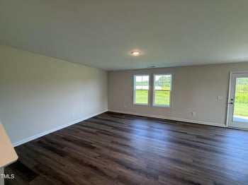 37 Chloe Ct, Selma, NC 27576