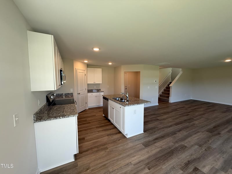 37 Chloe Ct, Selma, NC 27576
