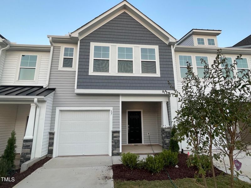 37 Clear Bead Ct, Clayton, NC 27527