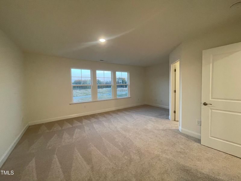 37 Clear Bead Ct, Clayton, NC 27527
