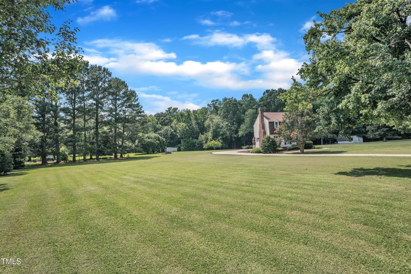 37 Derby Cir, Selma, NC 27576