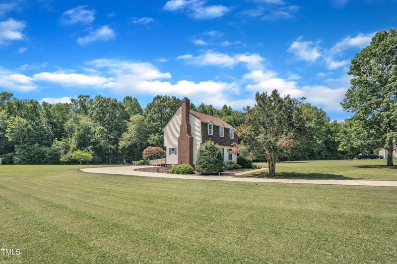 37 Derby Cir, Selma, NC 27576