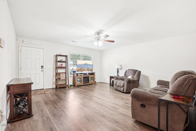 37 Fox Den Ct, Angier, NC 27501