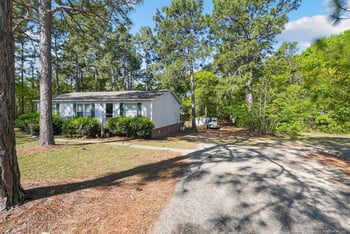 37 Gibbs Rd, Lillington, NC 27546