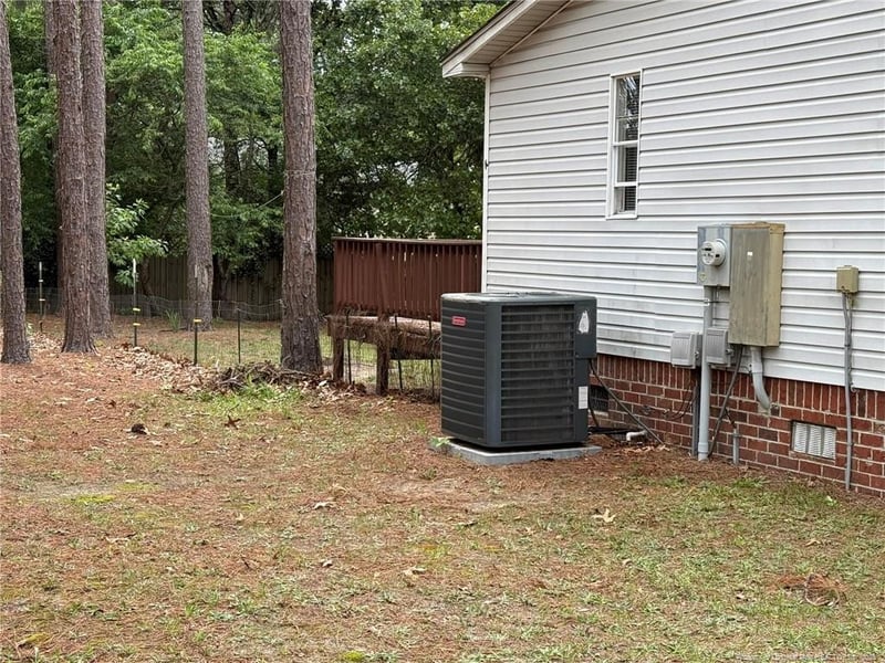 37 Gibbs Rd, Lillington, NC 27546