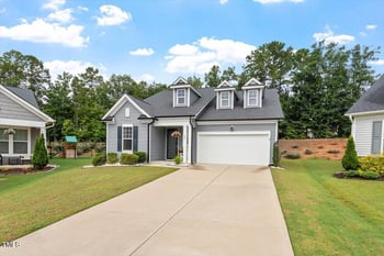 37 Lunata Ct, Clayton, NC 27527