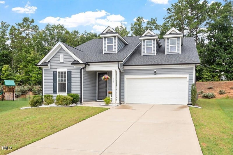 37 Lunata Ct, Clayton, NC 27527