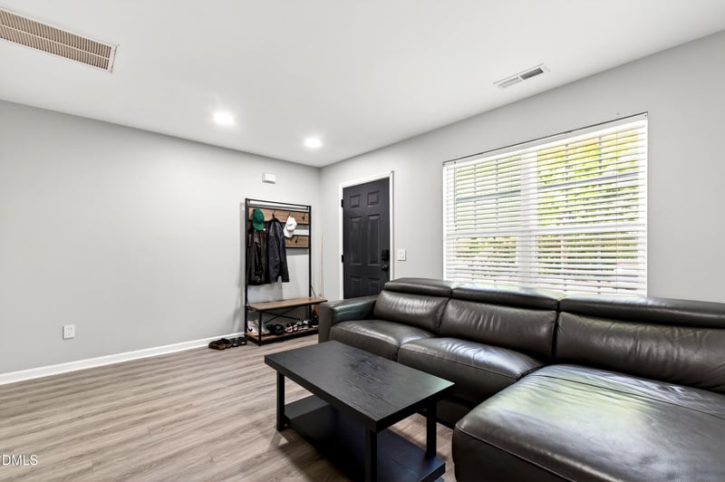37 Red Ln, Raleigh, NC 27606