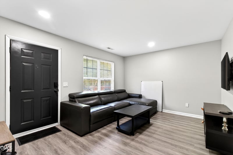 37 Red Ln, Raleigh, NC 27606