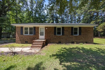 37 Weeping Willow Ln, Lillington, NC 27546