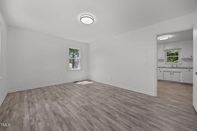 37 Weeping Willow Ln, Lillington, NC 27546