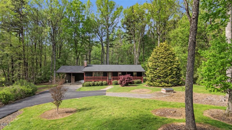 370 Log Barn Rd, Pittsboro, NC 27312