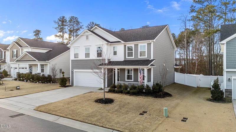 370 Mallard Loop Dr, Clayton, NC 27527