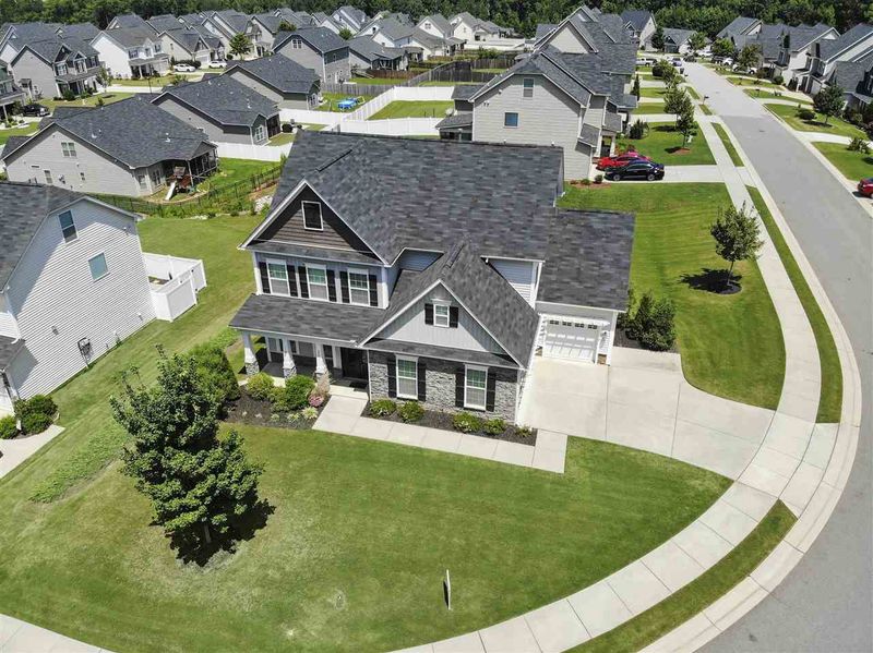 370 Sugarberry Ln, Clayton, NC 27527