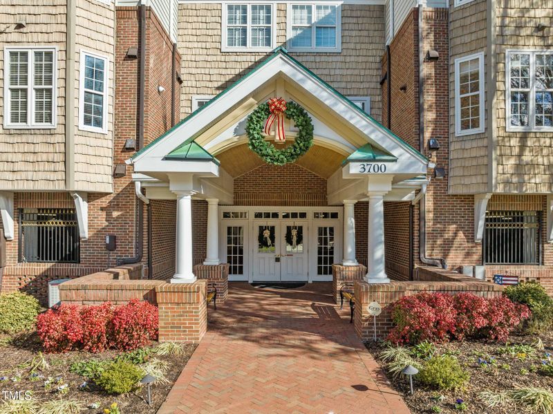 3700 Baron Cooper #202, Raleigh, NC 27612