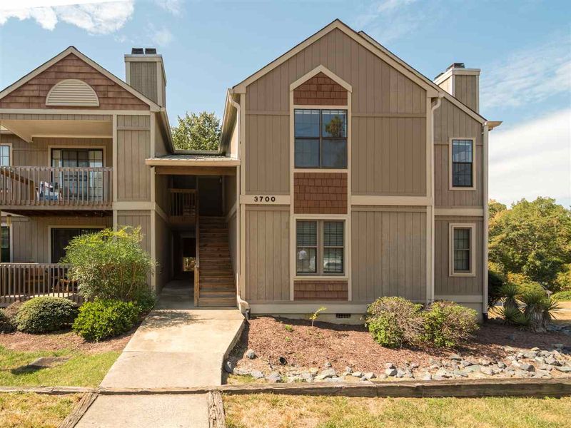 3700 Chimney Rg #202, Durham, NC 27713