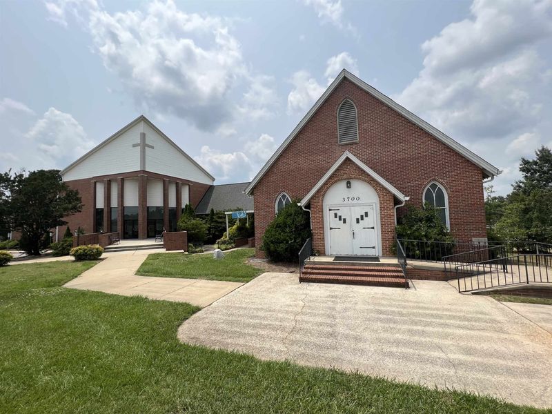 3700 Lake Wheeler Rd, Raleigh, NC 27603
