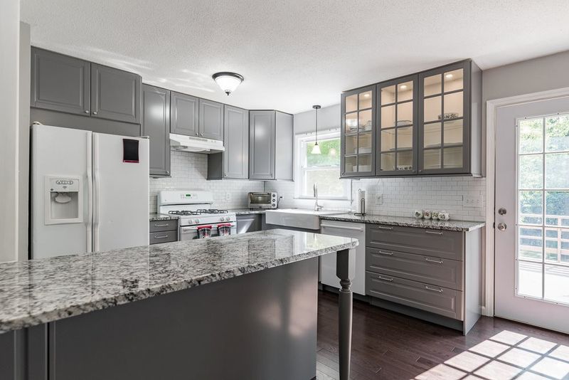 3700 Sandy Ridge Ln, Durham, NC 27705