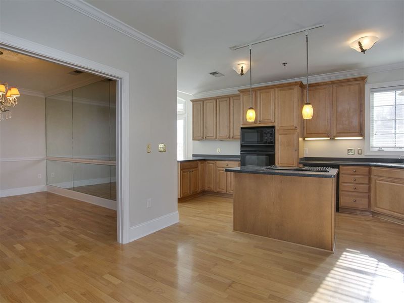 3701 Baron Cooper Ps #302, Raleigh, NC 27612