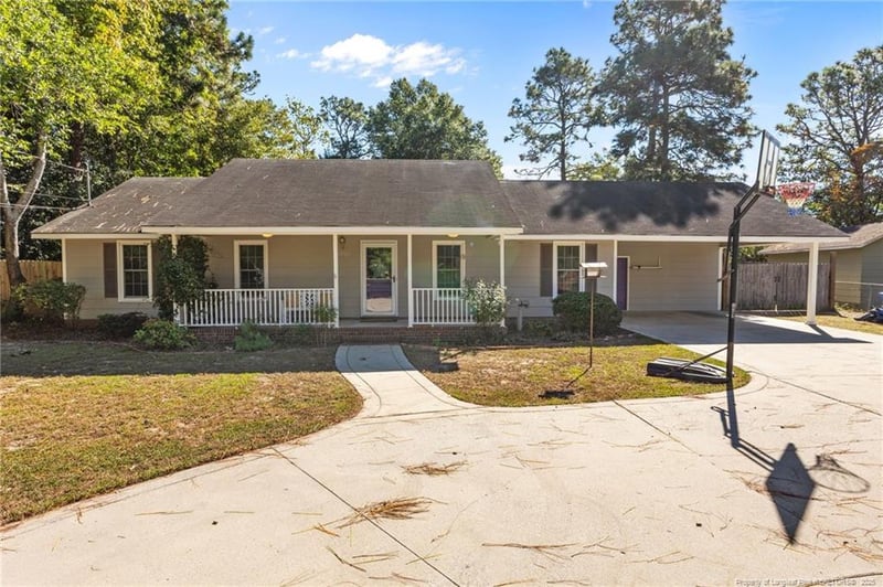 3701 Sandra Dr, Fayetteville, NC 28304