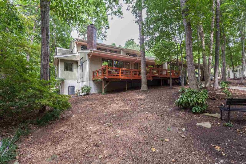 3701 Stonecrest Ct, Raleigh, NC 27612