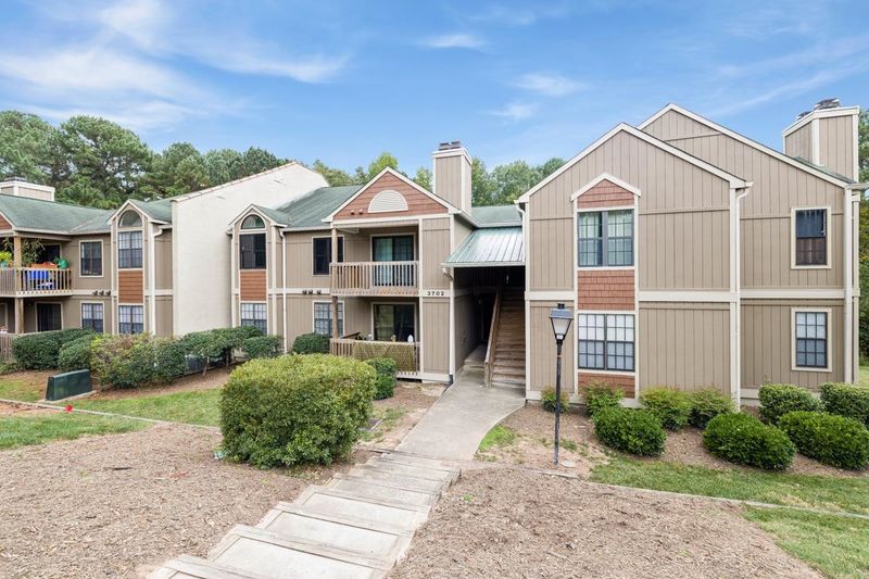 3702 Chimney Rg #203, Durham, NC 27713
