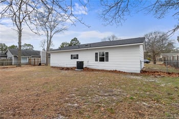 3703 Cherry Blossom Ln, Hope Mills, NC 28348