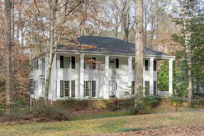 3703 Shadybrook Dr, Raleigh, NC 27609