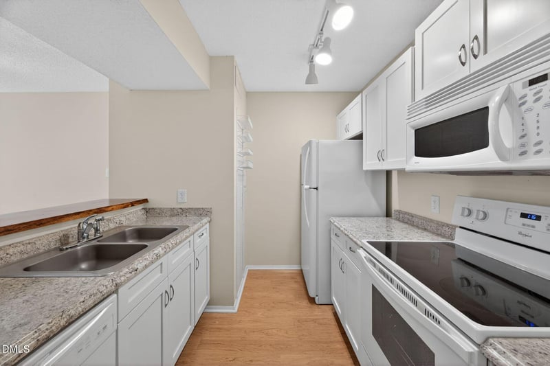 3704 Chimney Ridge Pl #Apt 207, Durham, NC 27713