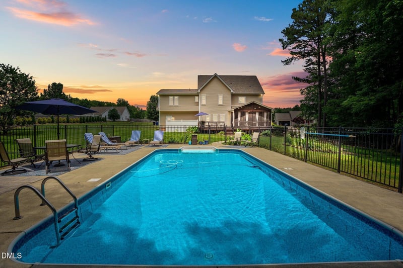 3704 Highland Creek Dr, Apex, NC 27539