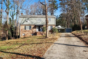 3704 Pembrook Pl, Raleigh, NC 27612
