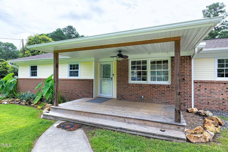 3704 Rivermont Rd, Durham, NC 27712