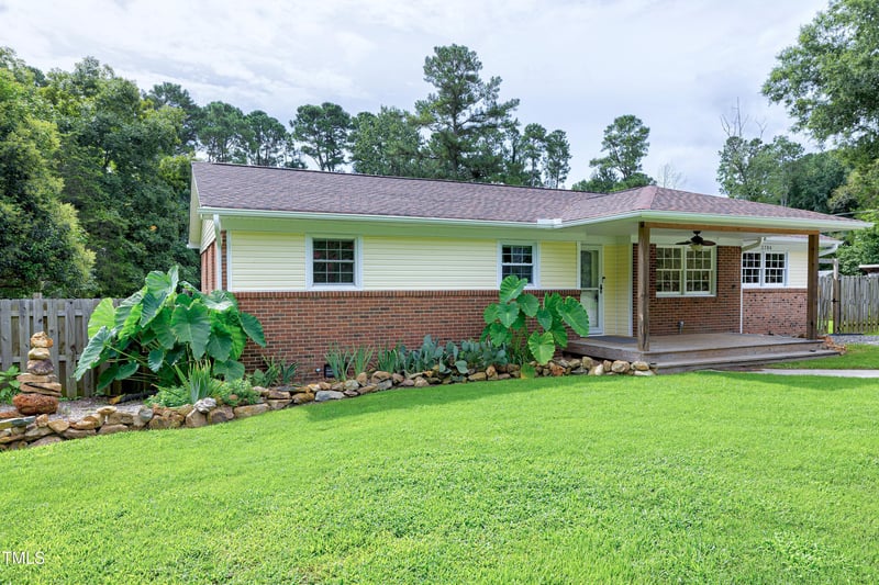 3704 Rivermont Rd, Durham, NC 27712