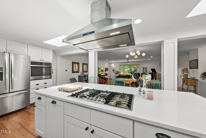 3704 Swann St, Raleigh, NC 27612