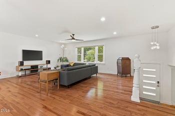 3704 Swann St, Raleigh, NC 27612