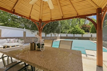 3704 Swann St, Raleigh, NC 27612