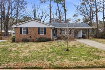 3705 Arrowwood Dr, Raleigh, NC 27604