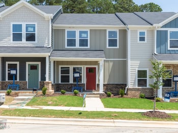 3705 Rosebush Dr, Zebulon, NC 27597