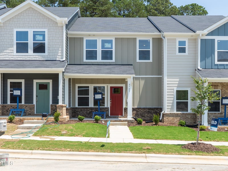 3705 Rosebush Dr, Zebulon, NC 27597