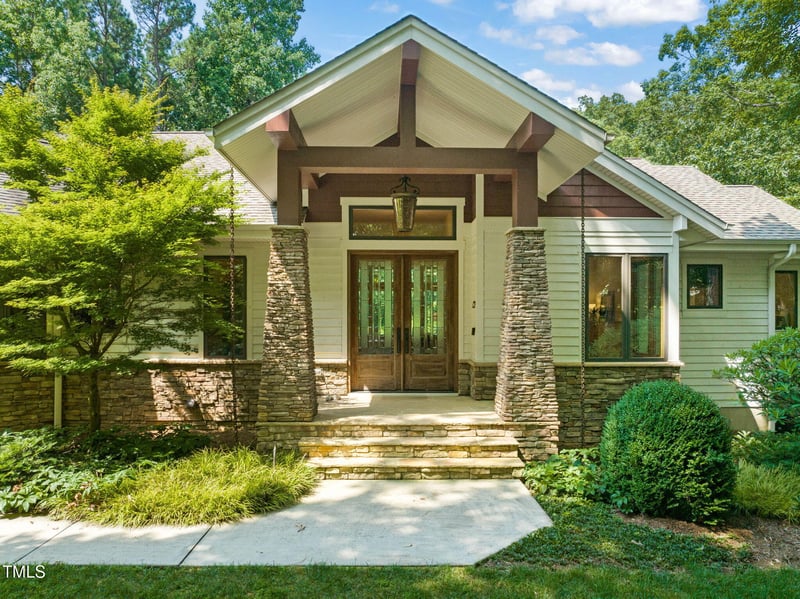 3707 Stonegate Dr, Chapel Hill, NC 27516