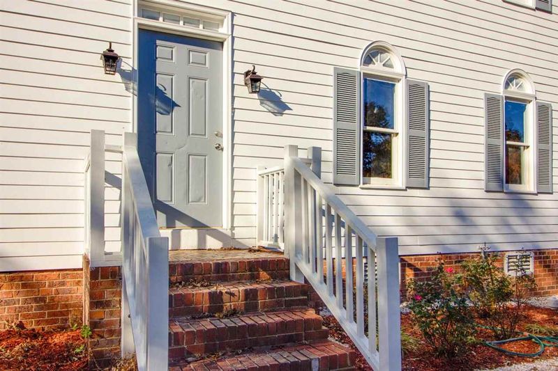 3708 E Jameson St, Raleigh, NC 27604