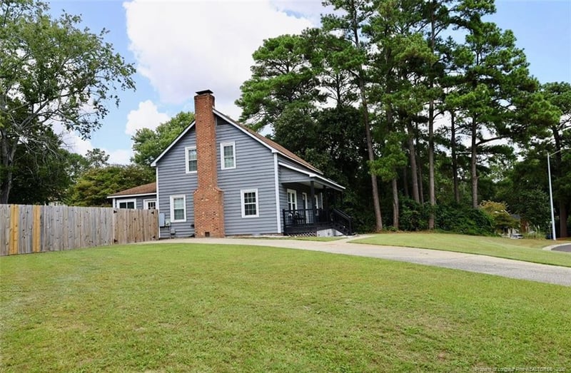 3709 Clearwater Dr, Fayetteville, NC 28311