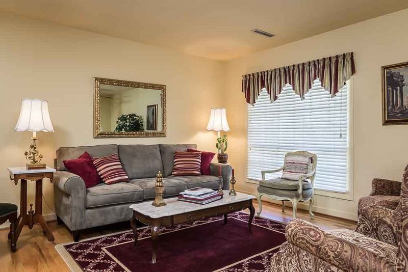 3709 Edwards Mill Rd, Raleigh, NC 27612
