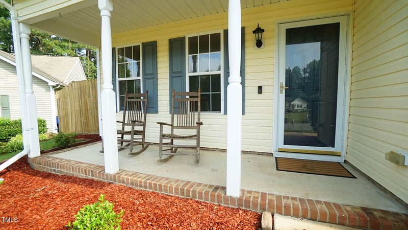 3709 Fan Palm Ct, Raleigh, NC 27616