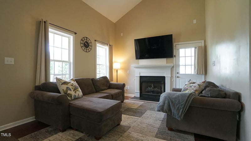 3709 Fan Palm Ct, Raleigh, NC 27616