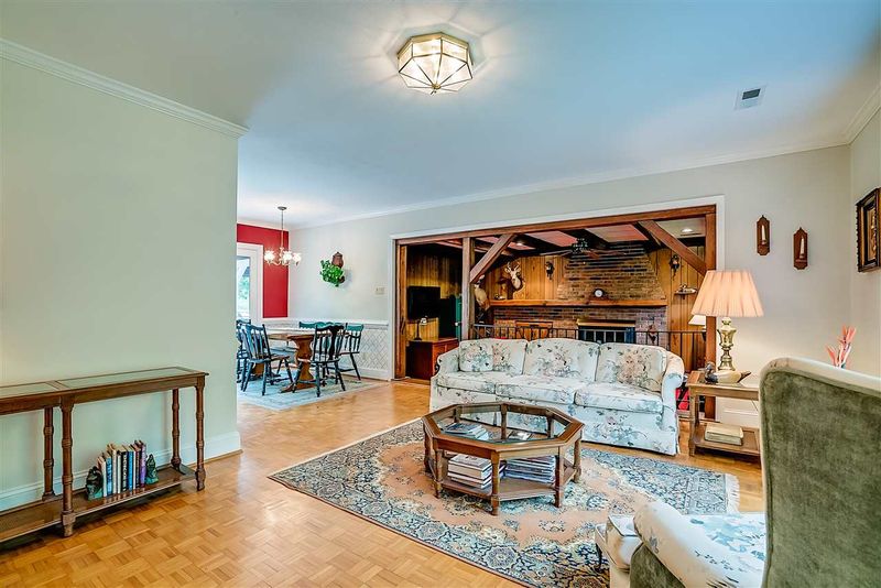 3709 Knollwood Dr, Durham, NC 27712