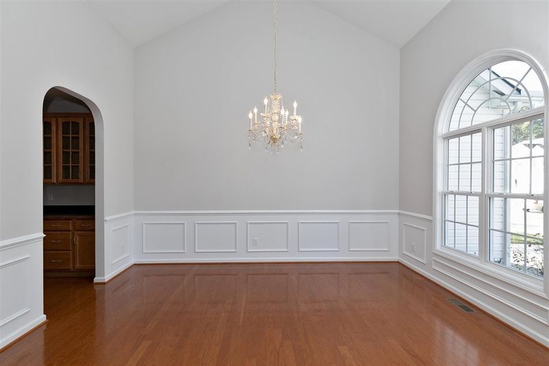 3709 Sawyers Mill Dr, Apex, NC 27539